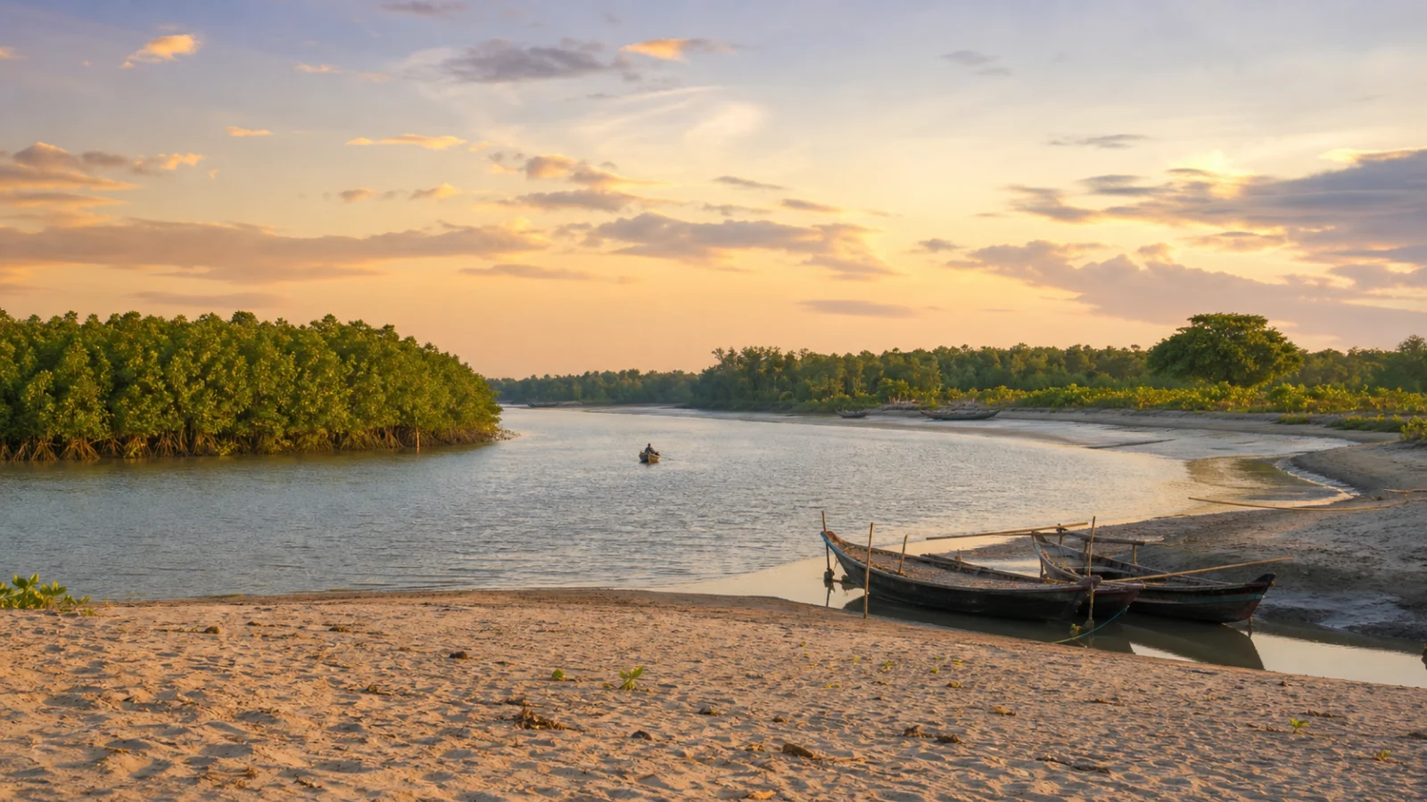 4 Nights 3 Days, Char Kukri-Mukri, Bhola